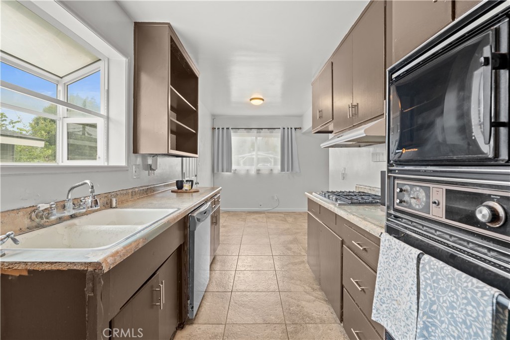 5642 Osbun Road Property Photo 17