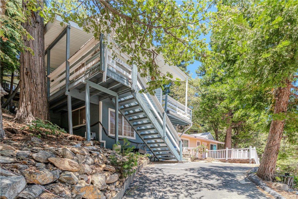 1223 Bear Springs Property Photo 2