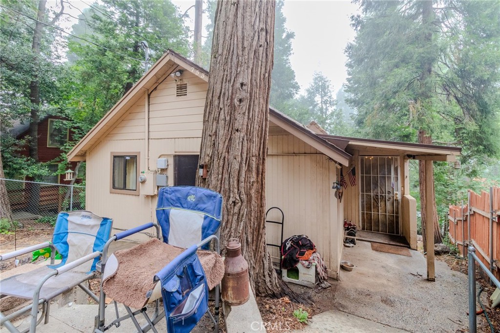 753 Woodland Property Photo 5