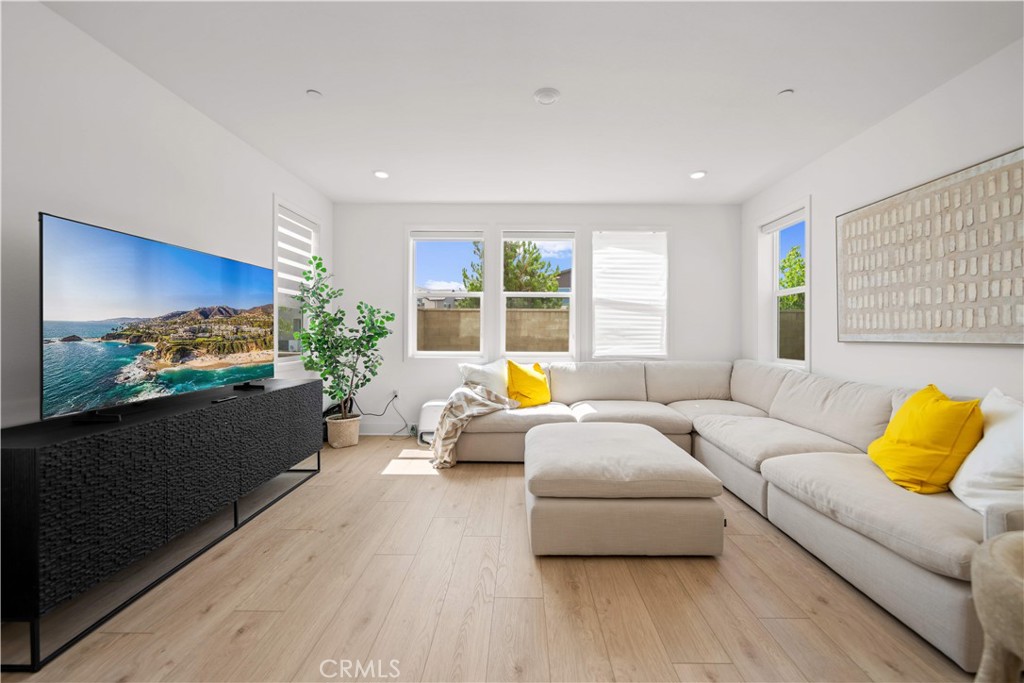 201 Yerba Property Photo 8