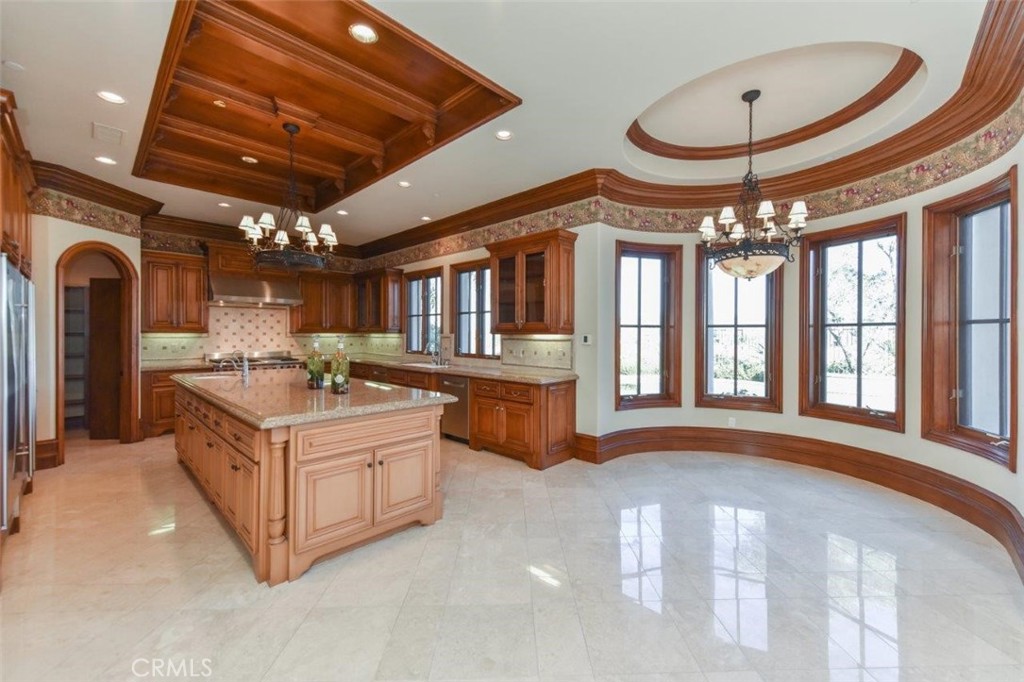 11 Skyridge Property Photo 13