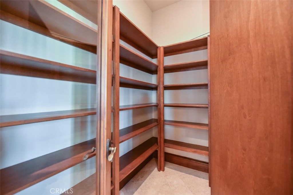 11 Skyridge Property Photo 14