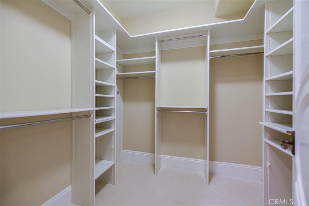 11 Skyridge Property Photo 32