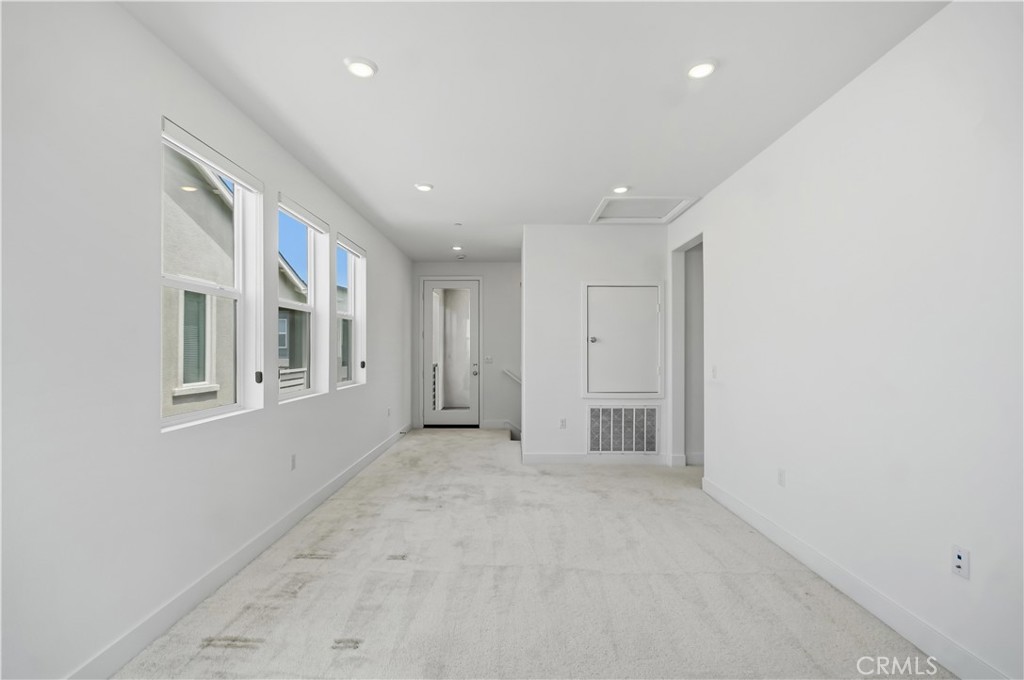 208 Yerba Property Photo 35