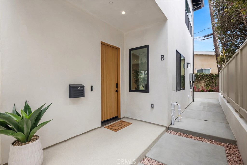 245 W El Portal B Property Photo 42