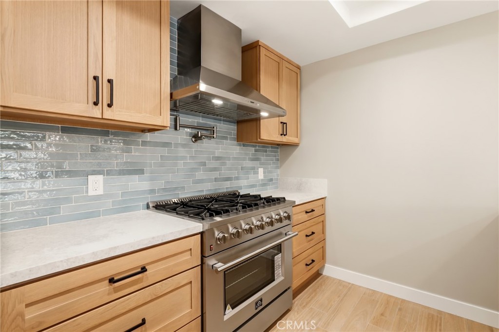 17200 Newhope Street 334 Property Photo 19