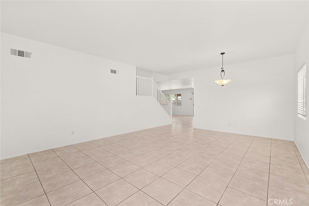 44713 Longfellow Avenue Property Photo 6