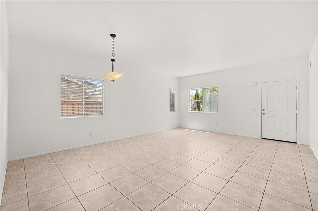 44713 Longfellow Avenue Property Photo 7