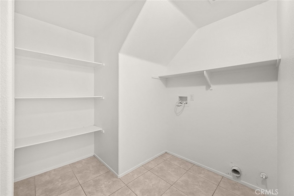 44713 Longfellow Avenue Property Photo 17