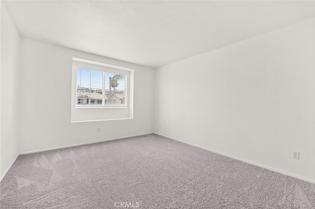 44713 Longfellow Avenue Property Photo 28