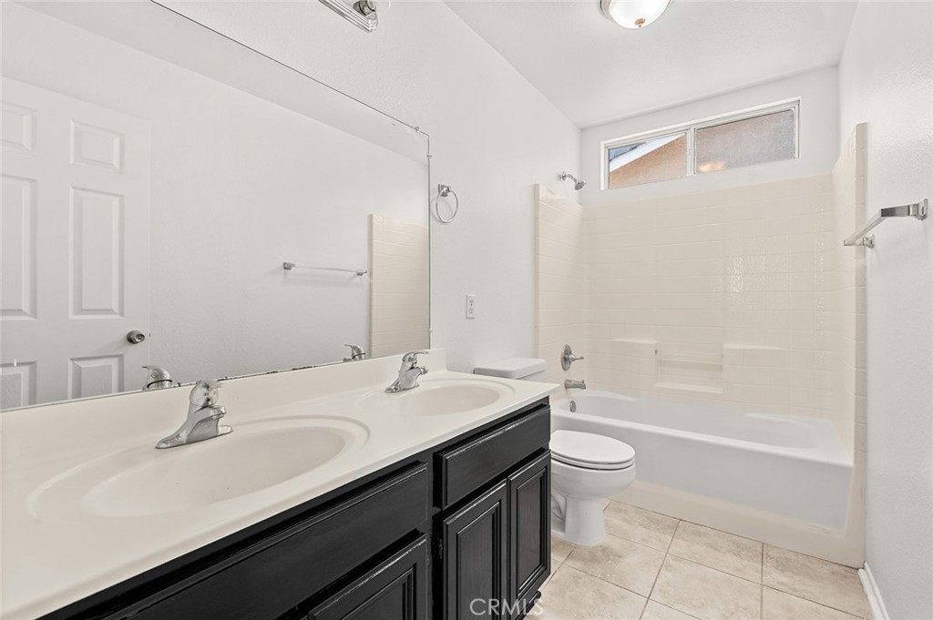 44713 Longfellow Avenue Property Photo 32