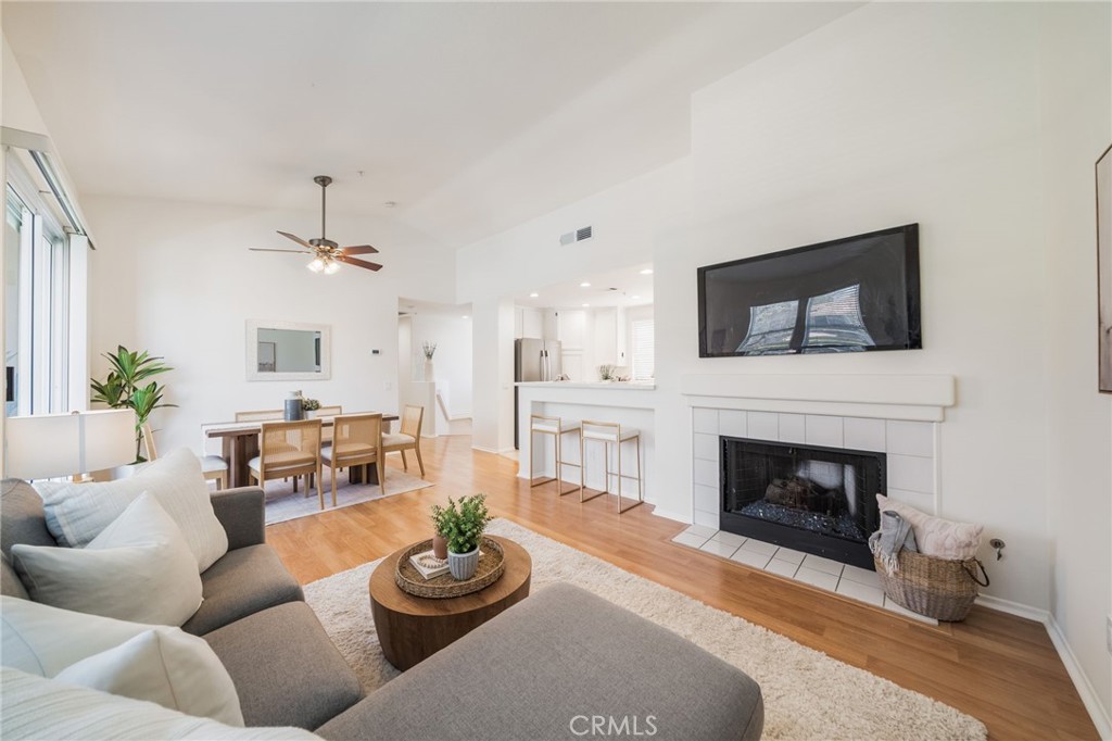 201 California Court Property Photo 10