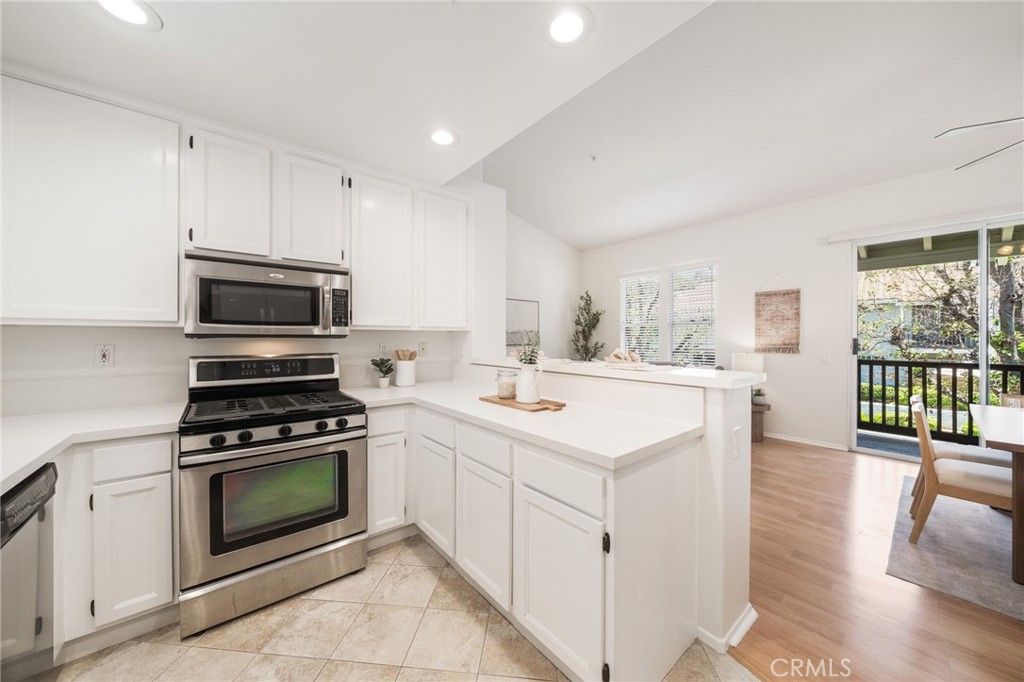 201 California Court Property Photo 14