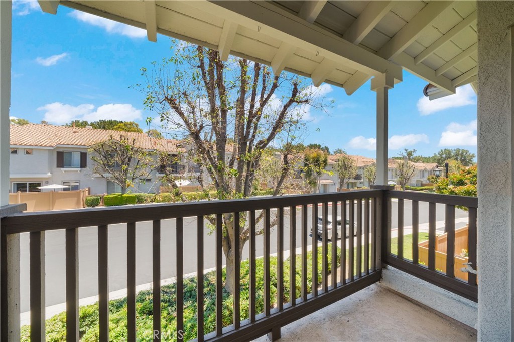 201 California Court Property Photo 17