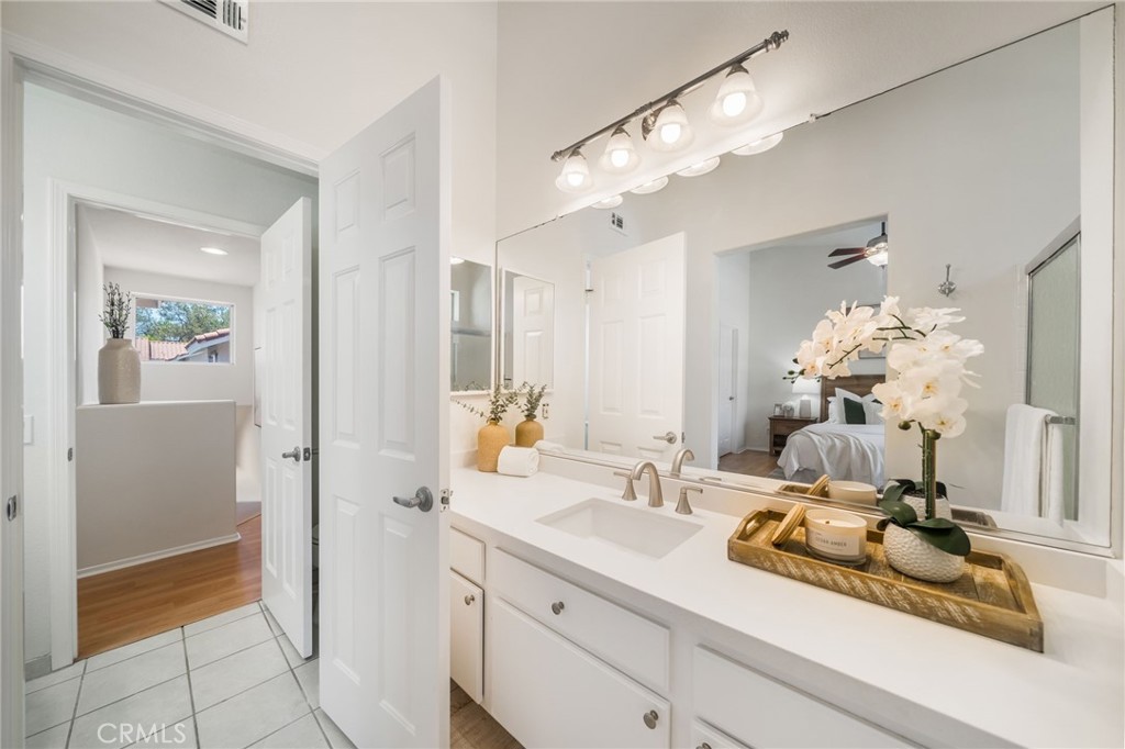 201 California Court Property Photo 24