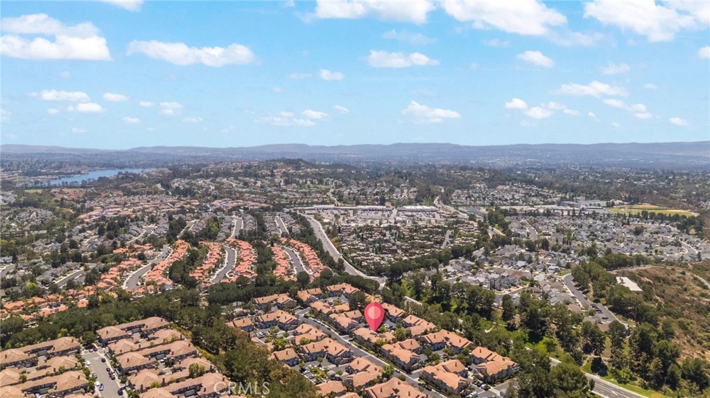 201 California Court Property Photo 45