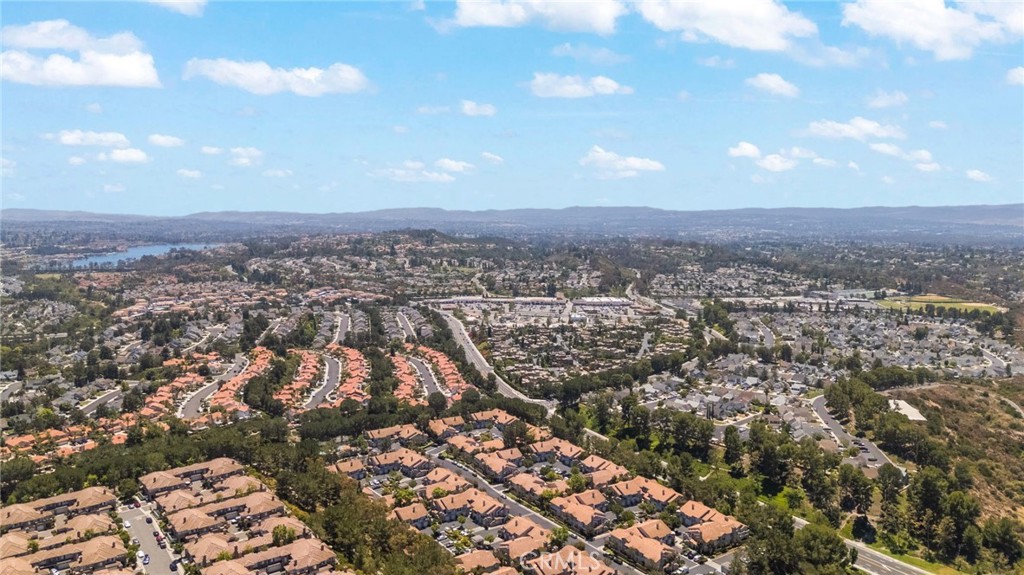 201 California Court Property Photo 46