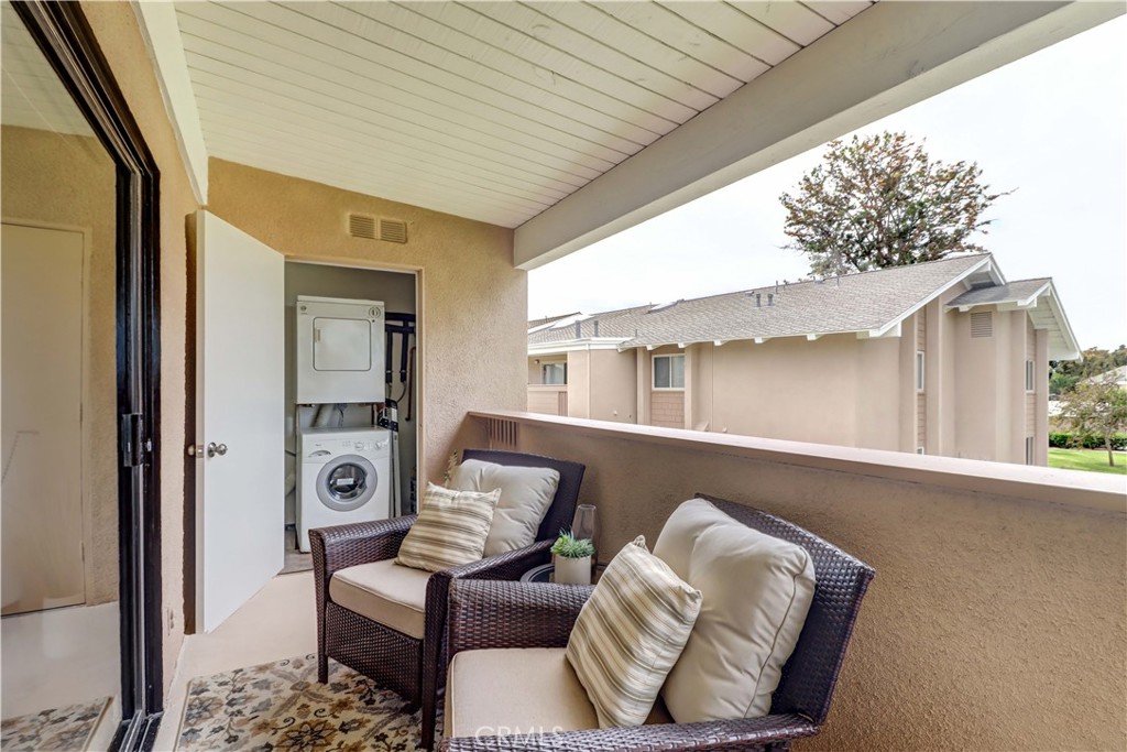 8877 Lauderdale Court 210-g Property Photo 11