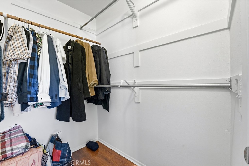 104 Oval Property Photo 10