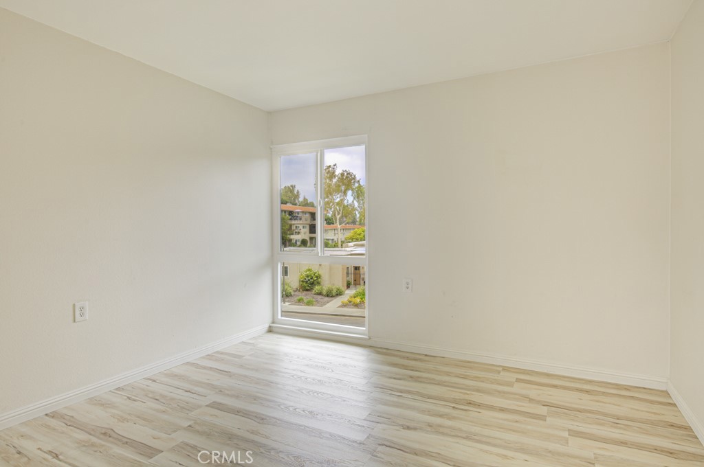 2276 Via Mariposa N Property Photo 19