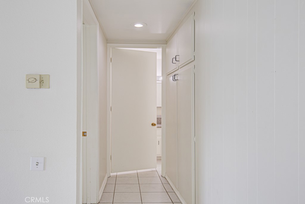 2276 Via Mariposa N Property Photo 19