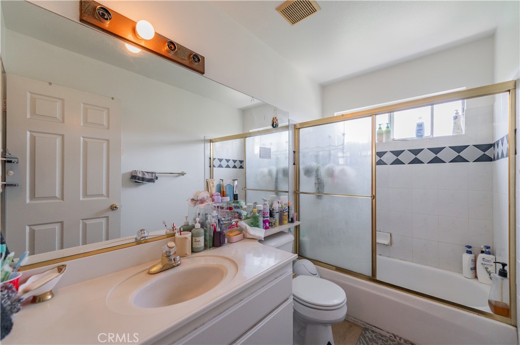 1316 E Palm Avenue A Property Photo 12