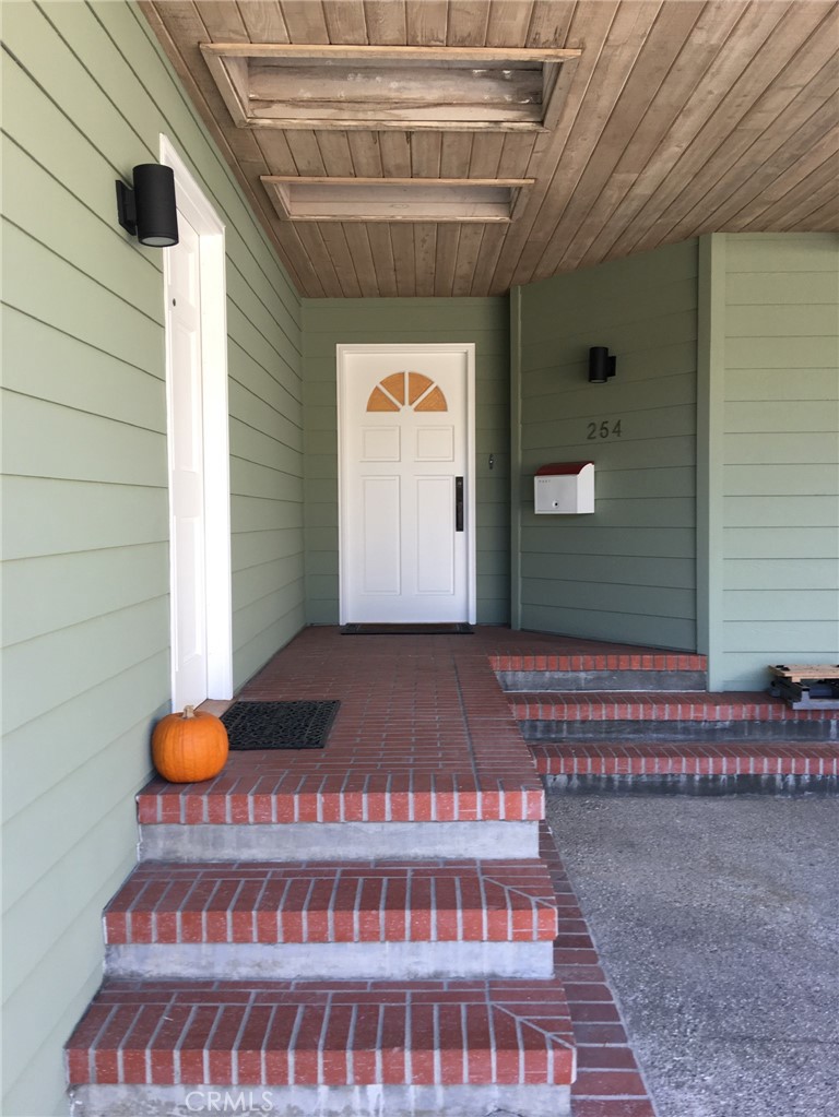 OC26129315 Property Photo 3