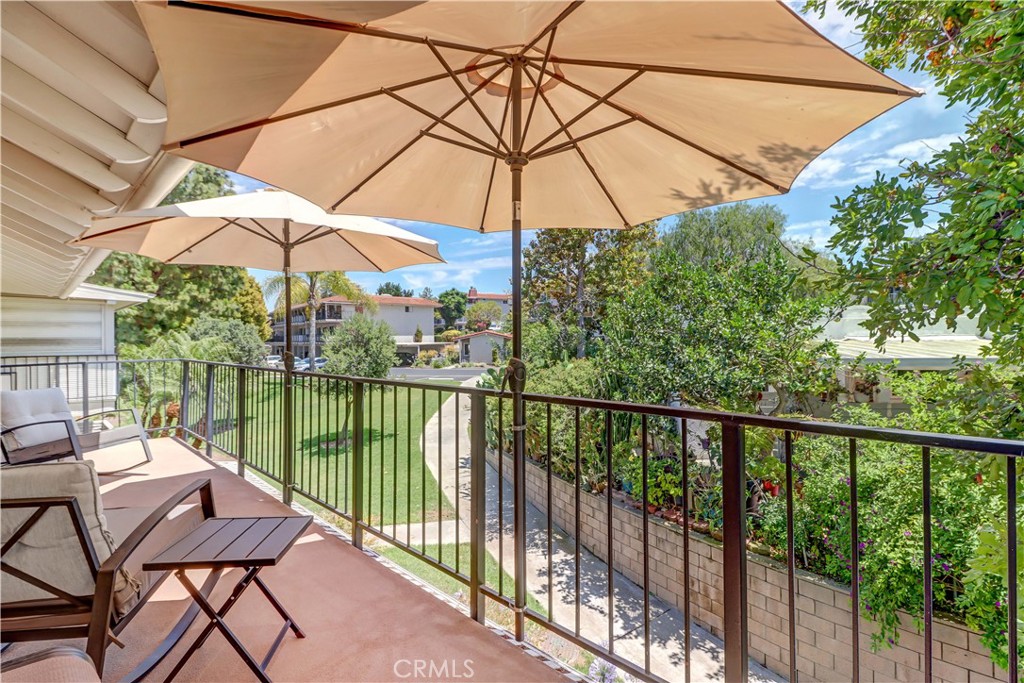 2285 Via Puerta Q Property Photo 7