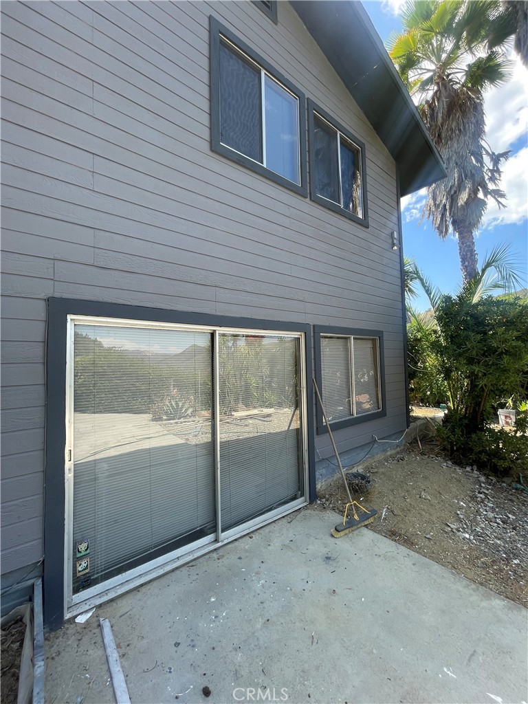1361 De Luz Road Property Photo 1