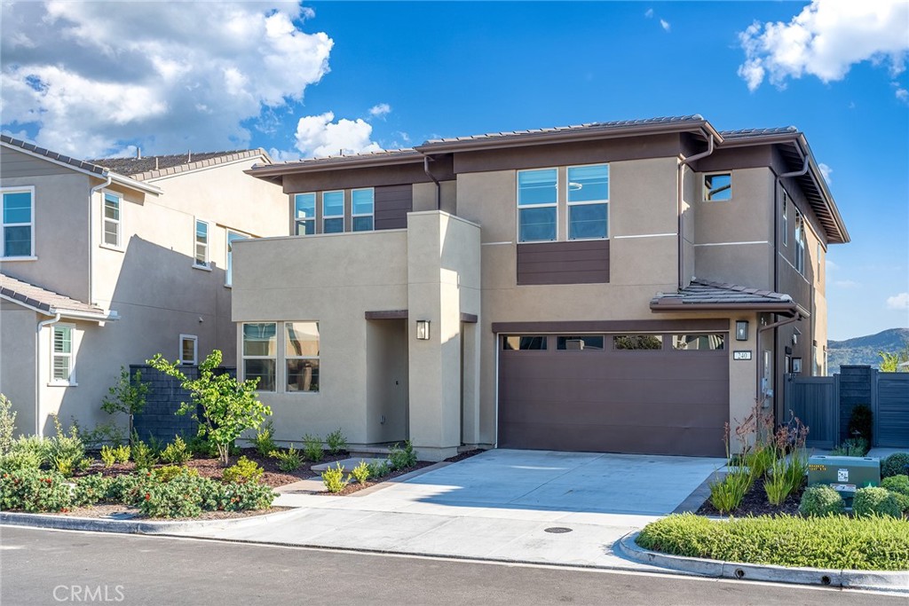240 Autumn Way Property Photo 7