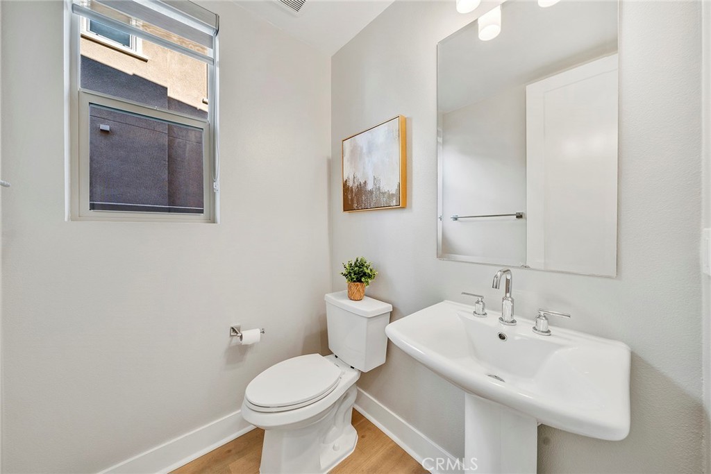 240 Autumn Way Property Photo 29