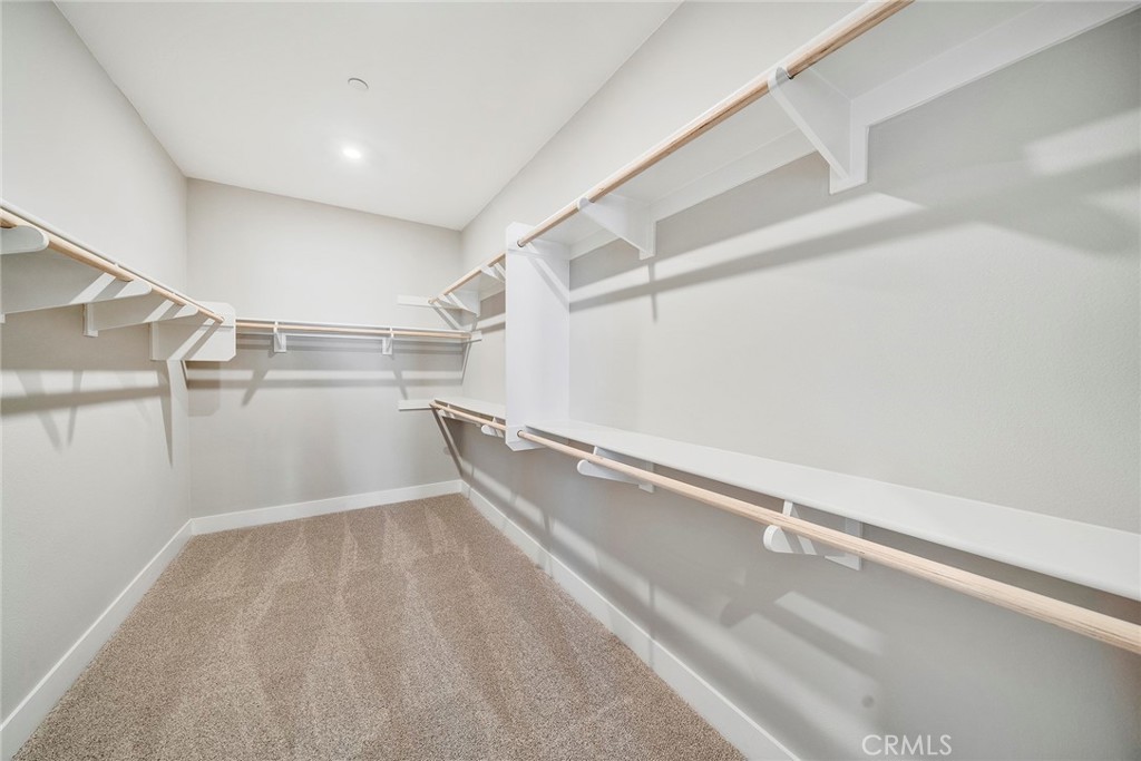 240 Autumn Way Property Photo 37