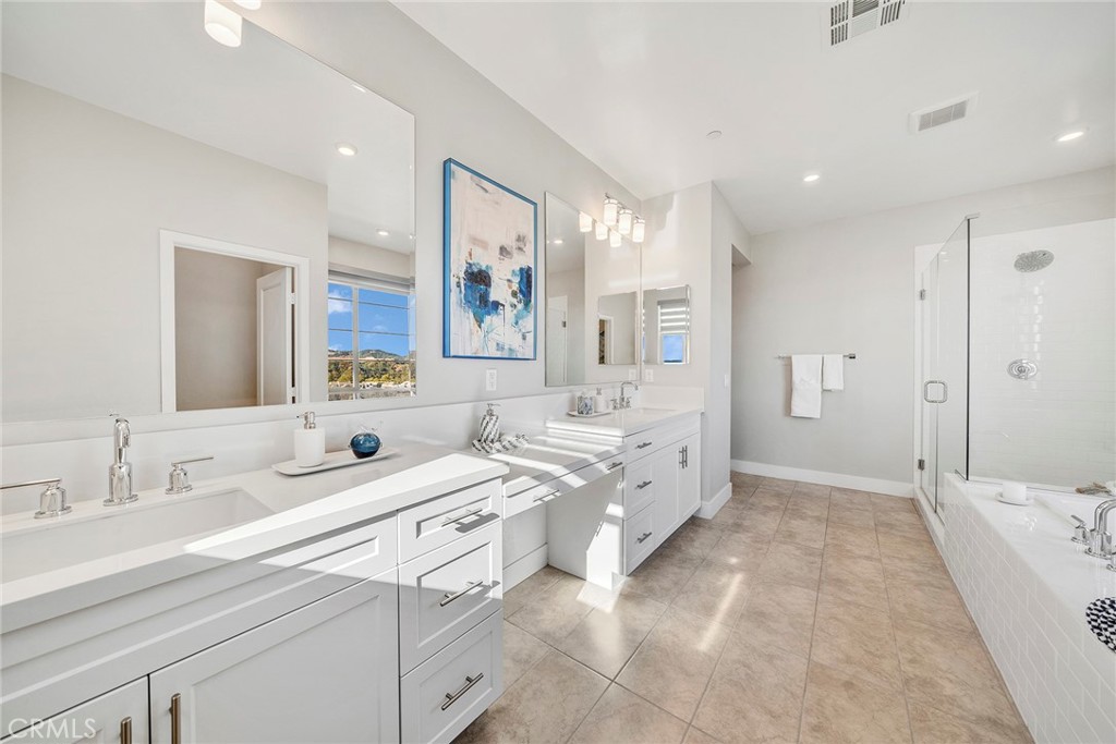 240 Autumn Way Property Photo 40