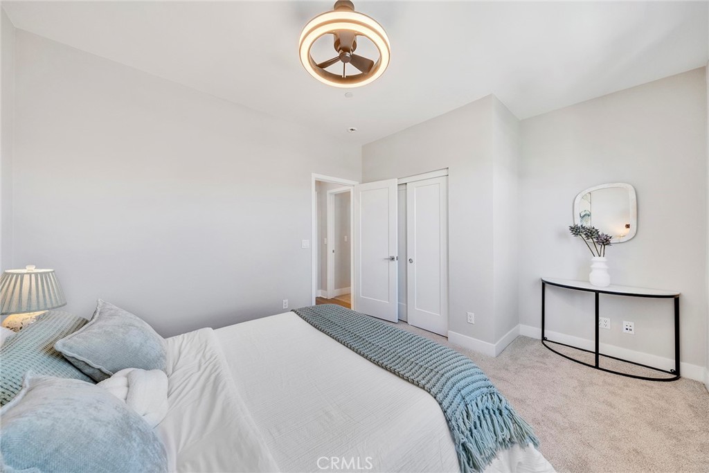 240 Autumn Way Property Photo 44