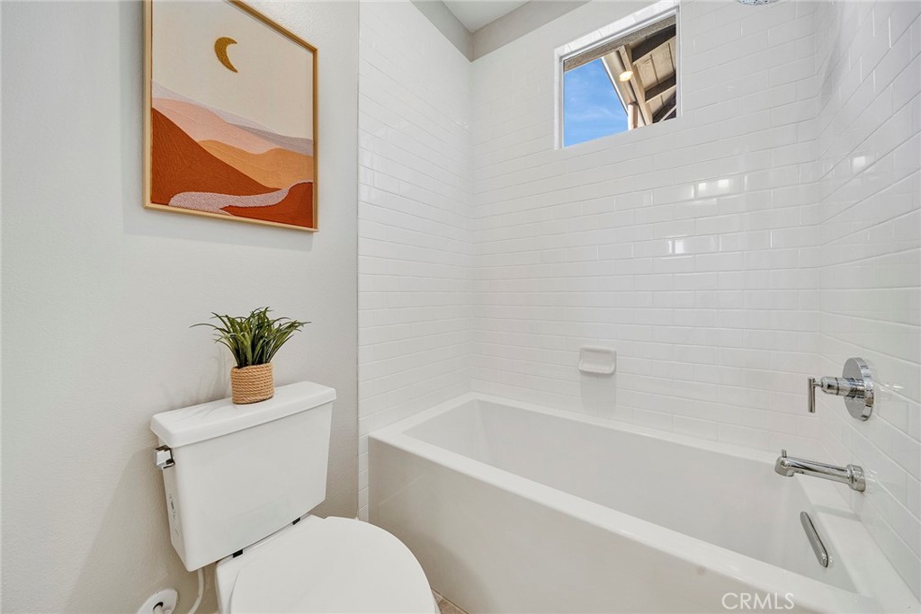 240 Autumn Way Property Photo 46