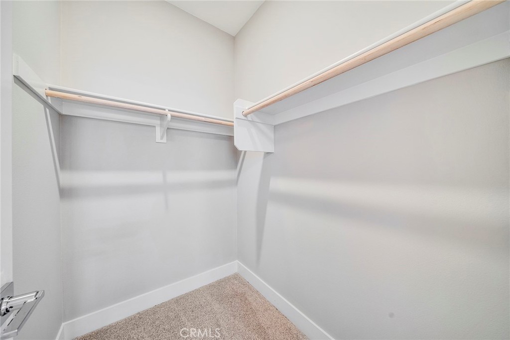 240 Autumn Way Property Photo 49