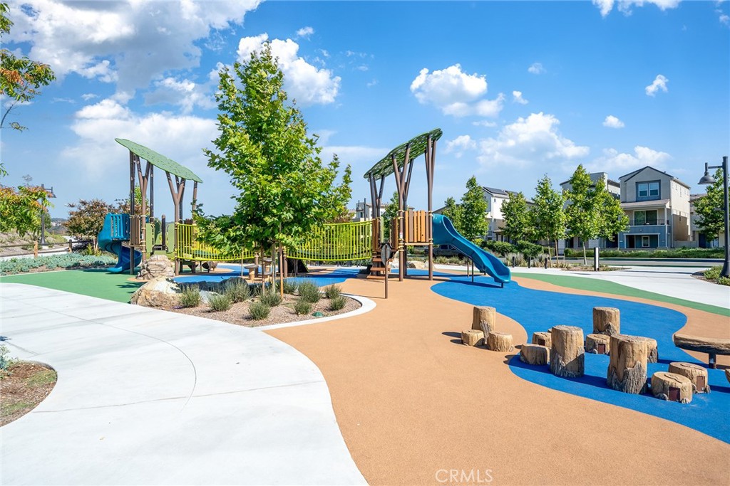 240 Autumn Way Property Photo 68