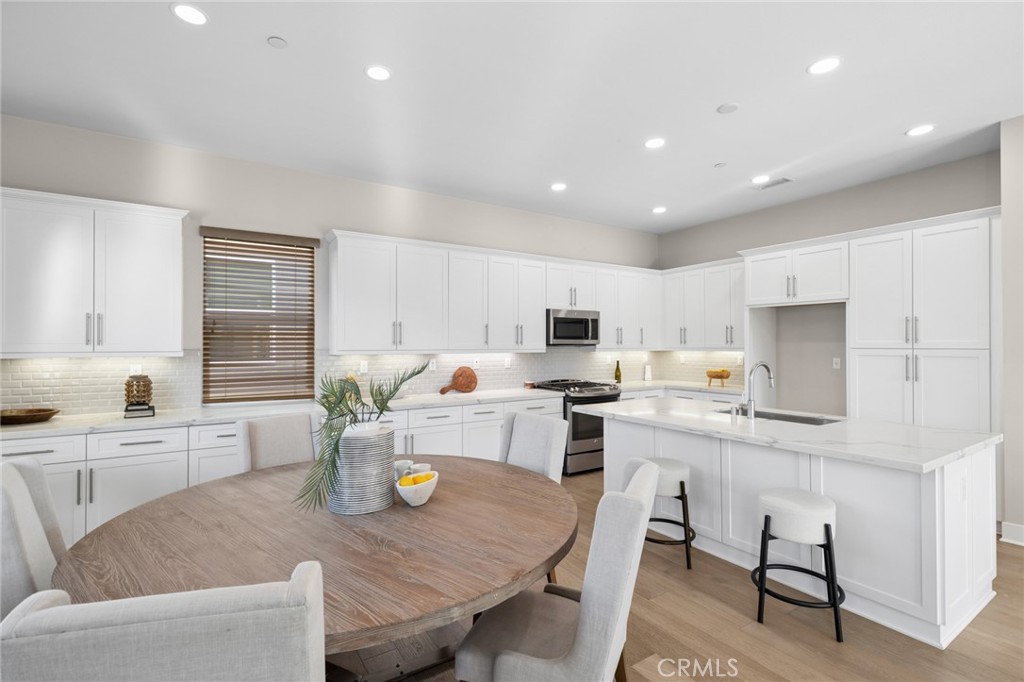 217 Cultivate Property Photo 9