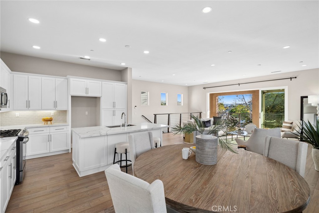 217 Cultivate Property Photo 10