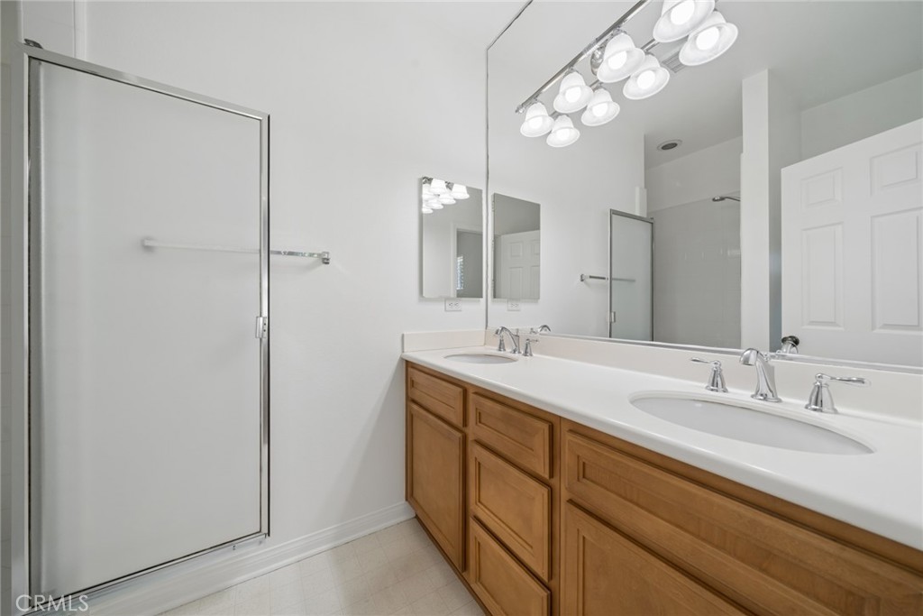 215 Dewdrop Property Photo 13