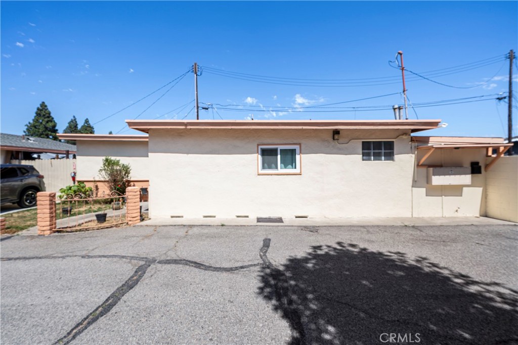 681 Victoria Property Photo 15