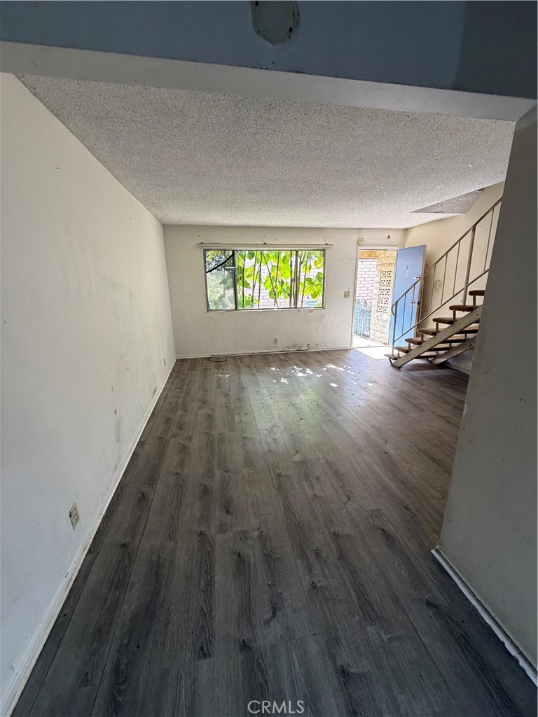 681 Victoria Property Photo 23