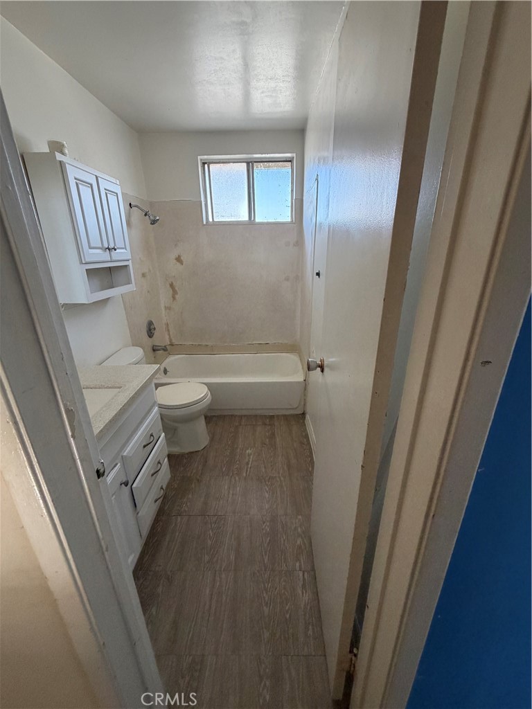681 Victoria Property Photo 26