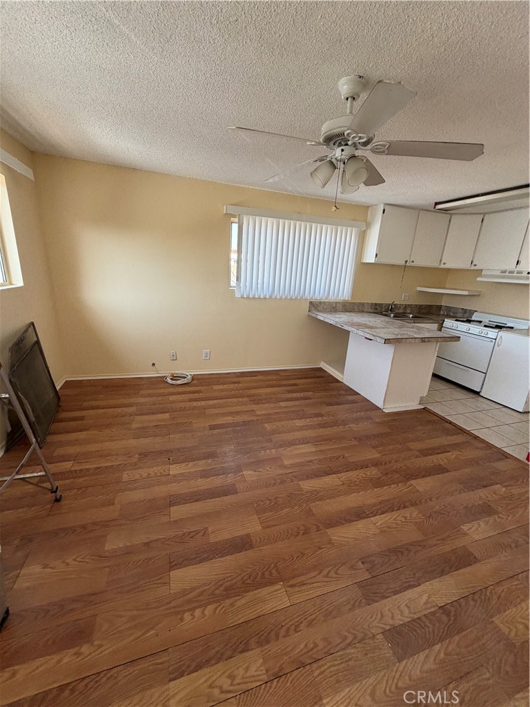 681 Victoria Property Photo 37