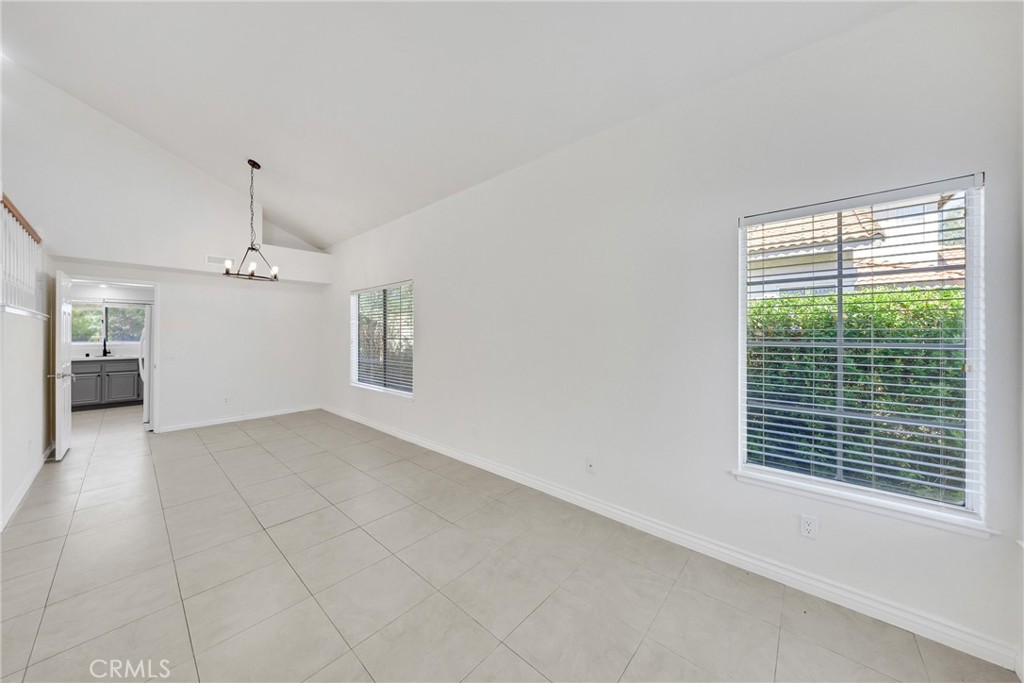 550 Bruin Property Photo 6