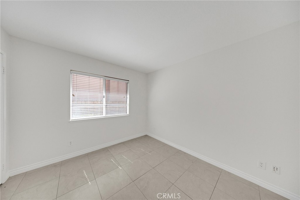 550 Bruin Property Photo 32