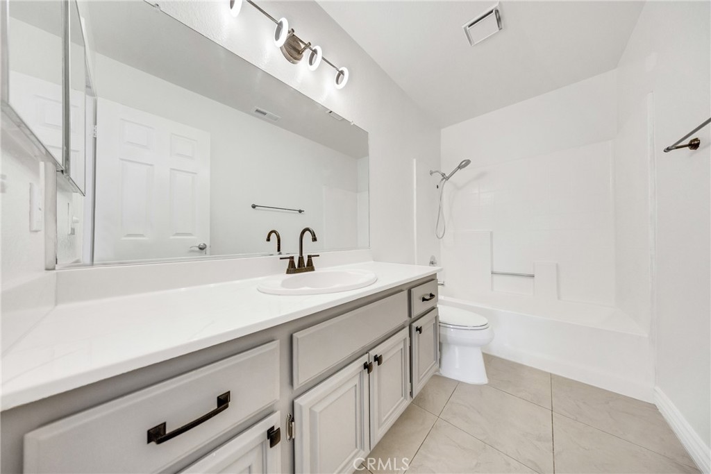 550 Bruin Property Photo 40