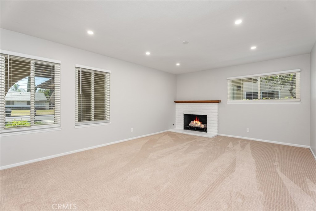 109 S Alice Property Photo 9