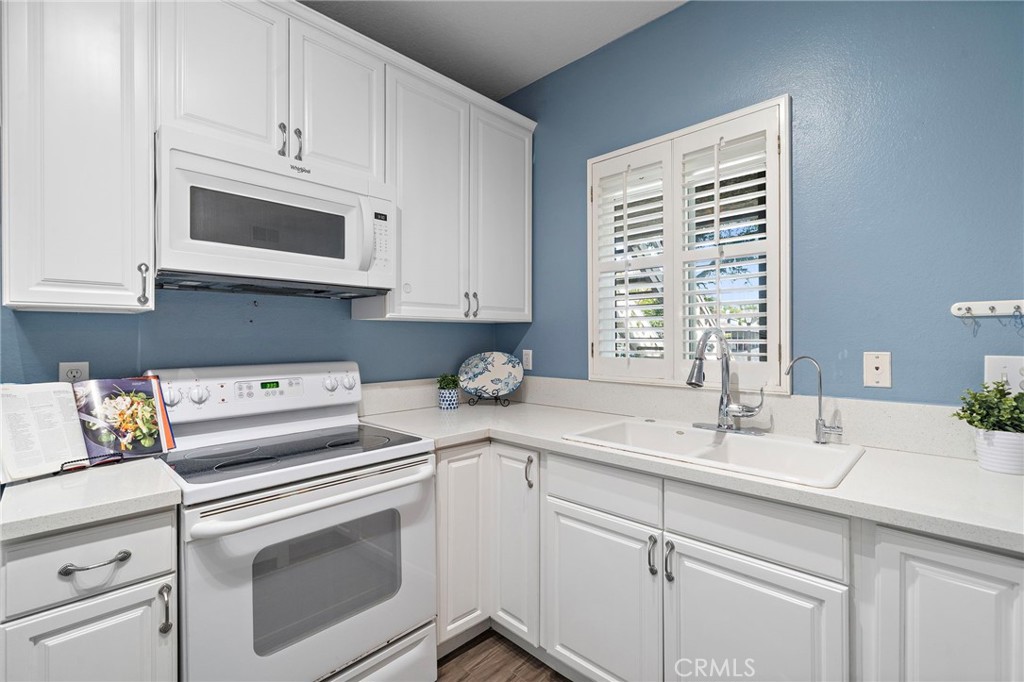 12068 Sylvan River 58 Property Photo 12