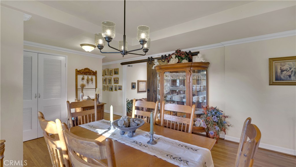 2129 N Pine Property Photo 29